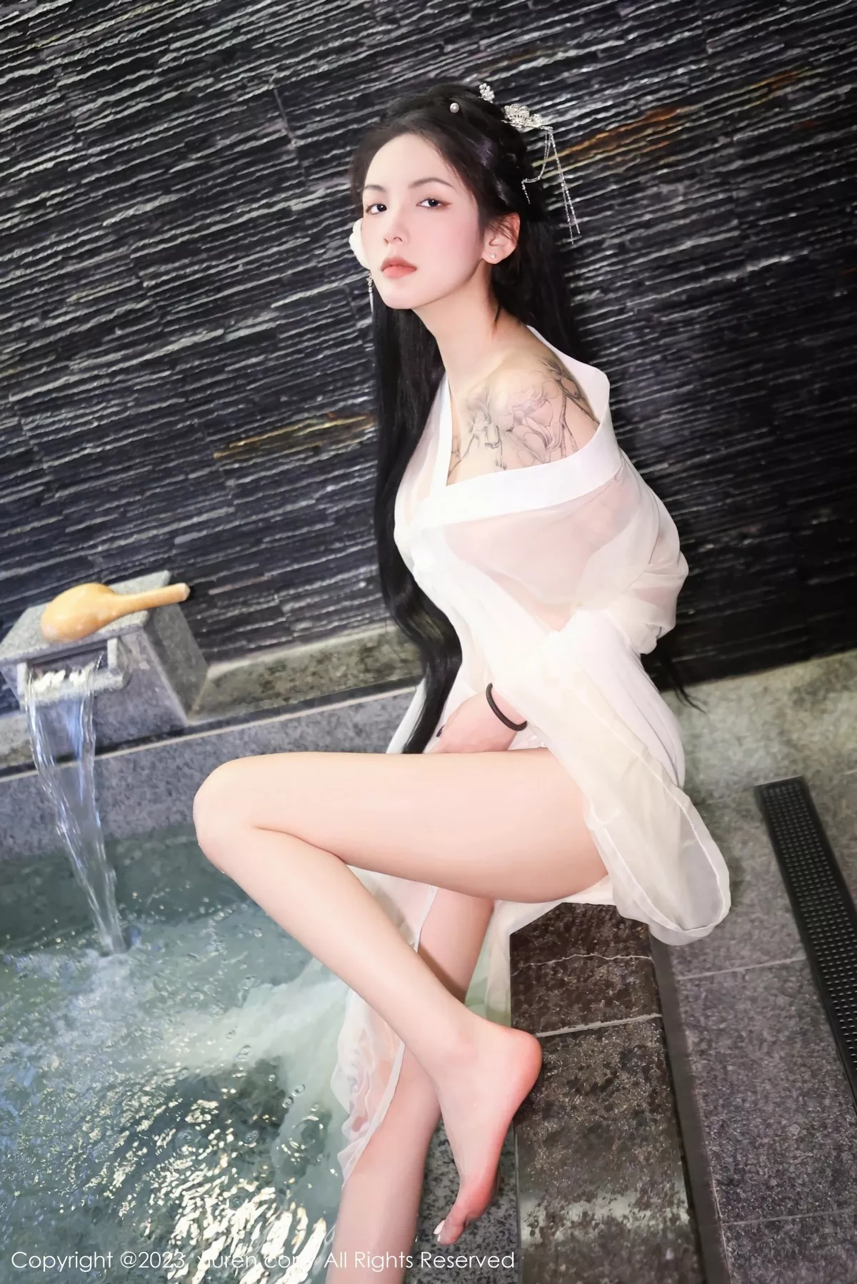 [XiuRen秀人网]第6430期乔一一写真-秀人资源网